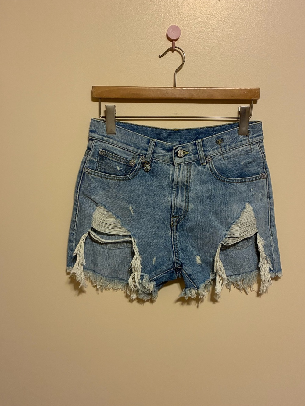 R13 Shredded Slouch Denim Shorts in Tilly Size 26 - Picture 5 of 16